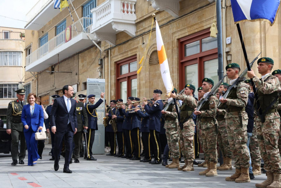 Λευκωσία: Με λαμπρότητα ο εορτασμός της 25ης Μαρτίου - Παρών ο Πρόεδρος (ΦΩΤΟΣ)