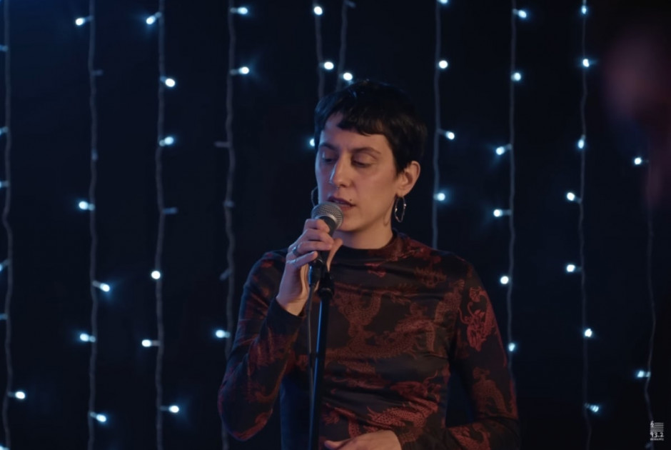 &Tau;&omicron; viral &tau;&rho;&alpha;&gamma;&omicron;ύ&delta;&iota; &tau;&eta;&sigmaf; &Mu;&alpha;&rho;&iota;ά&nu;&alpha;&sigmaf; &Kappa;&alpha;&tau;&sigma;&iota;&mu;ί&chi;&alpha; &alpha;&lambda;&lambda;ά&zeta;&epsilon;&iota; &tau;ί&tau;&lambda;&omicron; έ&pi;&epsilon;&iota;&tau;&alpha; &alpha;&pi;ό &epsilon;&pi;&iota;&theta;&upsilon;&mu;ί&alpha; &tau;&omicron;&upsilon; &gamma;&iota;&omicron;&upsilon; &tau;&omicron;&upsilon; &Mu;ά&nu;&omicron;&upsilon; &Chi;&alpha;&tau;&zeta;&iota;&delta;