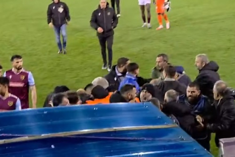 &Alpha;&nu;&alpha;&kappa;&omicron;ί&nu;&omega;&sigma;&eta; &alpha;&pi;ό &Kappa;&upsilon;&pi;&rho;&iota;&alpha;&kappa;ή &omicron;&mu;ά&delta;&alpha;: &Pi;&omicron;&delta;&omicron;&sigma;&phi;&alpha;&iota;&rho;&iota;&sigma;&tau;έ&sigmaf; &kappa;&alpha;&iota; &mu;έ&lambda;&eta; &tau;&omicron;&upsilon; &Delta;.&Sigma; &delta;έ&chi;&tau;&eta;&kappa;&alpha;&nu; &epsilon;&pi;ί&theta;&epsilon;&sigma;&eta; &chi;&omega;&rho;ί&sigmaf; &kappa;&alpha;&nu;έ&nu;&alpha; &lambda;ό&gamma;&omicron; (&Beta;