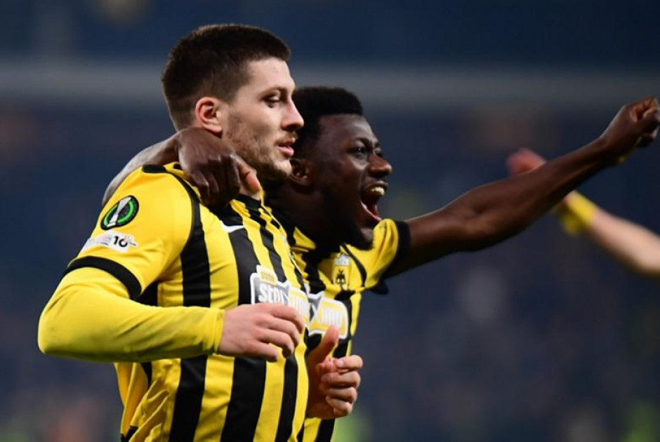 &Mu;&epsilon; &delta;ί&delta;&upsilon;&mu;&omicron; &phi;&omicron;&rho; &sigma;&tau;&eta;&nu; &kappa;&omicron;&rho;&upsilon;&phi;ή &kappa;&alpha;&iota; &Kappa;&omicron;ϊ&tau;ά-&Gamma;&kappa;&alpha;&tau;&sigma;ί&nu;&omicron;&beta;&iota;&tau;&sigmaf; &sigma;&tau;&alpha; ά&kappa;&rho;&alpha; &eta; &epsilon;&nu;&tau;&epsilon;&kappa;ά&delta;&alpha; &tau;&eta;&sigmaf; &Alpha;&Epsilon;&Kappa;!