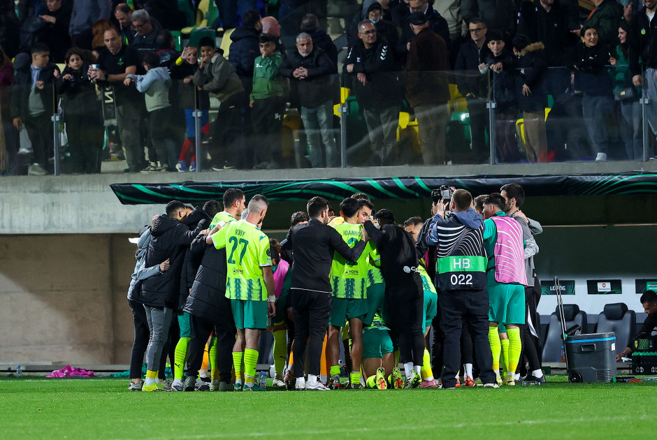 &Rho;&omicron;&theta;ά&delta;&alpha;: ;Έ&nu;&tau;&epsilon;&kappa;&alpha; &epsilon;&nu;&alpha;&nu;&tau;ί&omicron;&nu; έ&nu;&tau;&epsilon;&kappa;&alpha; &theta;&alpha; &epsilon;ί&chi;&alpha;&mu;&epsilon; &pi;&epsilon;&rho;&iota;&sig