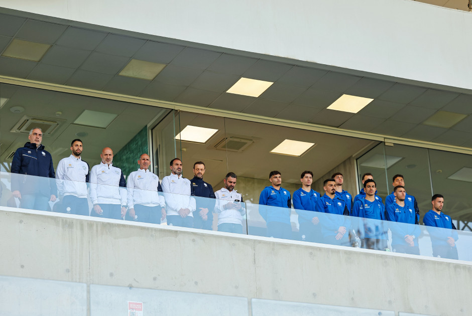 Σύσσωμη η Εθνική Ανδρών στηρίζει τις Ελπίδες (ΦΩΤΟΣ)