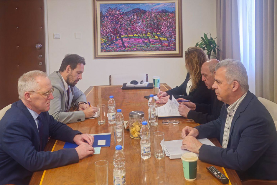 &Phi;&upsilon;&tau;&iota;&rho;ή&sigmaf; &kappa;&alpha;&iota; Ύ&pi;&alpha;&tau;&omicron;&sigmaf; &Alpha;&rho;&mu;&omicron;&sigma;&tau;ή&sigmaf; &Eta;&Beta;