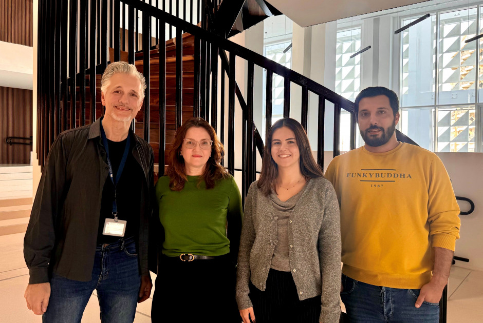 &Nu;έ&alpha; &sigma;&tau;&rho;&alpha;&tau;&eta;&gamma;&iota;&kappa;ή &gamma;&omicron;&nu;&iota;&delta;&iota;&alpha;&kappa;ή&sigmaf; &epsilon;&pi;&epsilon;&xi;&epsilon;&rho;&gamma;&alpha;&sigma;ί&alpha;&sigmaf; &gamma;&iota;&alpha; &tau;&eta; &beta;-&theta;&alpha;&lambda;&alpha;&sigma;&sigma;&alpha;&iota;&mu;ί&alpha;