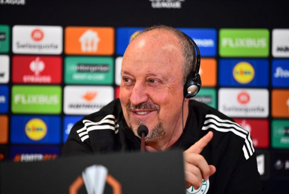 &Mu;&pi;&epsilon;&nu;ί&tau;&epsilon;&theta;: &laquo;&Omicron; &tau;&epsilon;&lambda;&epsilon;&upsilon;&tau;&alpha;ί&omicron;&sigmaf; &mu;ή&nu;&alpha;&sigmaf; &epsilon;ί&nu;&alpha;&iota; &omicron; &delta;&rho;ό&mu;&omicron;&sigmaf; &gamma;&iota;&alpha; &tau;&omicron;&nu; &Pi;&alpha;&nu;&alpha;&theta;&eta;&nu;&alpha;ϊ&kappa;ό, έ&chi;&omega; &alpha;&iota;&sigma;&iota;&omicron;&delta;&omicron;&xi;ί&alpha; &gamma;&iota;&alpha; &tau;&omicron; &alpha;&upsilon;&rho;&iota;&alpha;&nu;ό &mu;&alpha;&tau;&sigmaf;