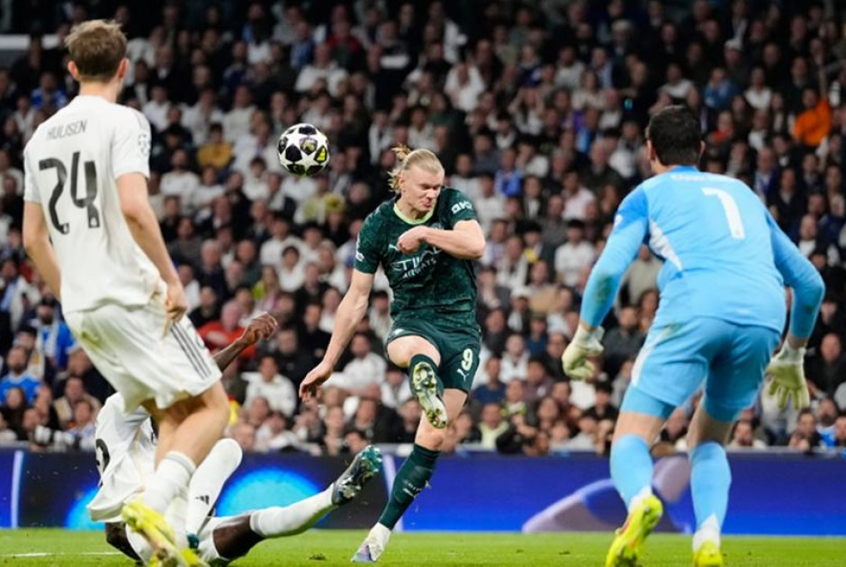 Champions League: &Mu;ά&nu;&tau;&sigma;&epsilon;&sigma;&tau;&epsilon;&rho; &Sigma;ί&tau;&iota; &kappa;&alpha;&iota; &Tau;&sigma;έ&lambda;&sigma;&iota; &psi;ά&chi;&nu;&omicron;&upsilon;&nu; &tau;&omicron; &alpha;&pi;ό&lambda;&upsilon;&tau;&omicron; &theta;&alpha;ύ&mu;&alpha; &mu;έ&sigma;&alpha; &sigma;&tau;&eta;&nu; &Alpha;&gamma;&gamma;&lambda;ί&alpha;