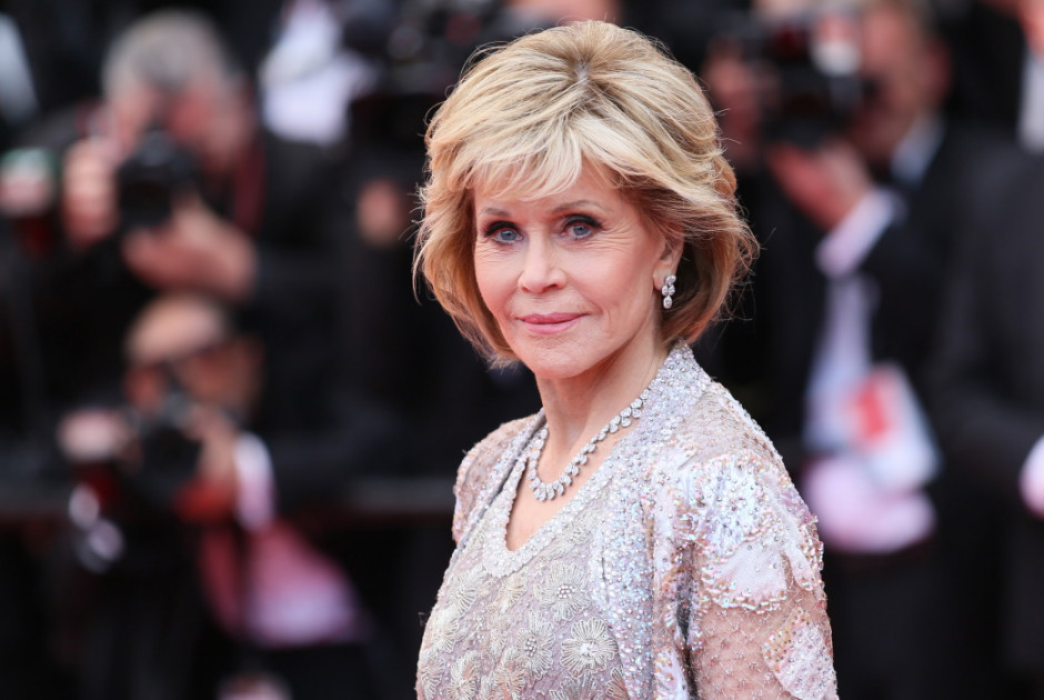 &Nu;έ&alpha; &kappa;ό&nu;&tau;&rho;&alpha; &sigma;&tau;&omicron; &Chi;ό&lambda;&iota;&gamma;&omicron;&upsilon;&nu;&tau;: &Epsilon;&xi;&alpha;&lambda;&lambda;&eta; &eta; &Tau;&zeta;έ&iota;&nu; &Phi;ό&nu;&tau;&alpha; &mu;&epsilon; &tau;&eta;&nu; &Mu;&pi;ά&rho;&mu;&pi;&rho;&alpha; &Sigma;&tau;&rho;έ&iota;&zeta;&alpha;&nu;&tau;