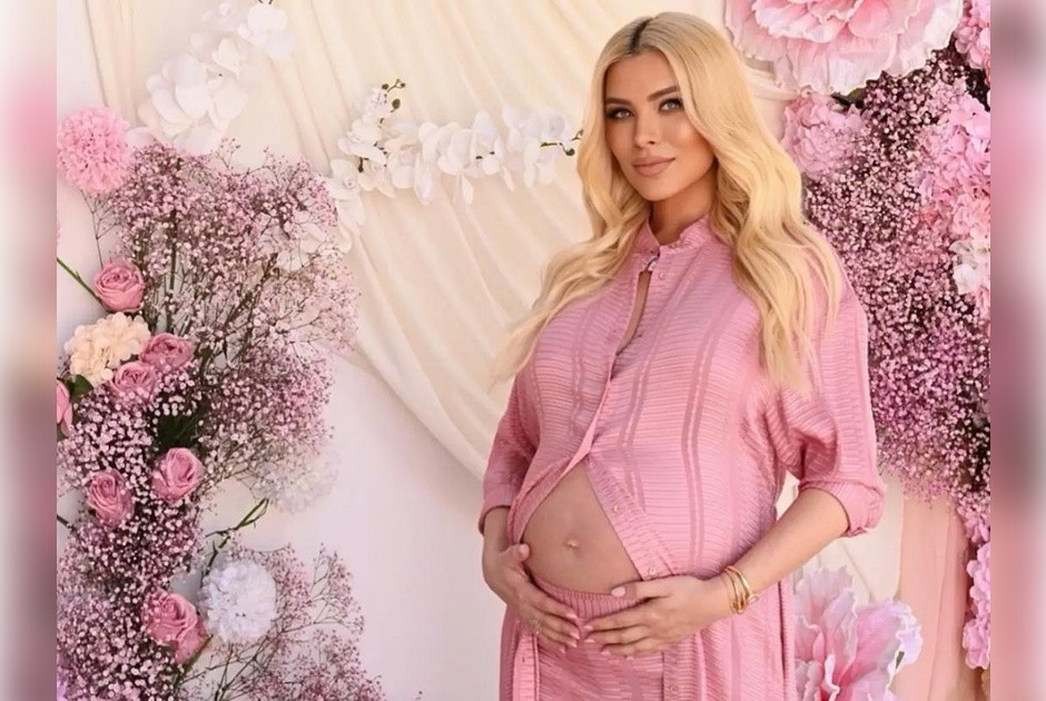 &Tau;&omicron; &lambda;&alpha;&mu;&pi;&epsilon;&rho;ό baby shower &tau;&eta;&sigmaf; &Kappa;&alpha;&tau;&epsilon;&rho;ί&nu;&alpha;&sigmaf; &Kappa;&alpha;&iota;&nu;&omicron;ύ&rho;&gamma;&iota;&omicron;&upsilon;