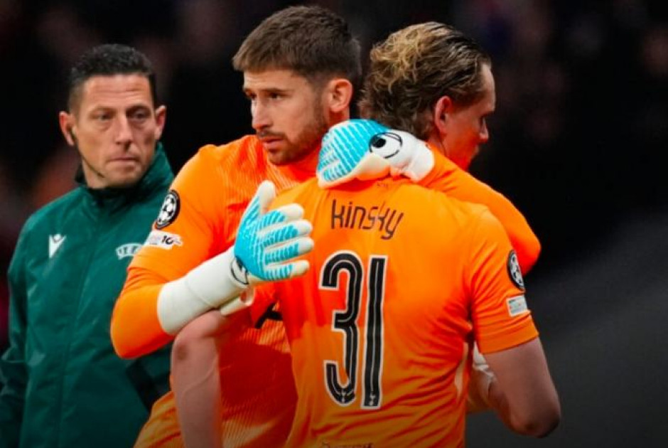 Τι συμβαίνει στο "Μετροπολιτάνο": Το χορτάρι παγιδεύει τους αντιπάλους;