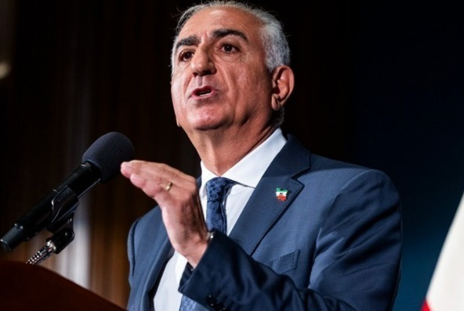 &Omicron; &Rho;&epsilon;&zeta;ά &Pi;&alpha;&chi;&lambda;&alpha;&beta;ί &kappa;&alpha;&lambda;&epsilon;ί &tau;&eta;&nu; &Alpha;&upsilon;&sigma;&tau;&rho;&alpha;&lambda;ί&alpha; &nu;&alpha; &pi;&rho;&omicron;&sigma;&tau;&alpha;&tau;&epsilon;ύ&sigma;&epsilon;&iota; &tau;&iota;&sigmaf; &pi;&alpha;ί&kappa;&tau;&rho;&iota;&epsilon;&sigmaf; &tau;&eta;&sigmaf; &epsilon;&theta;&nu;&iota;&kappa;ή&sigmaf; &Iota;&rho;ά&nu;