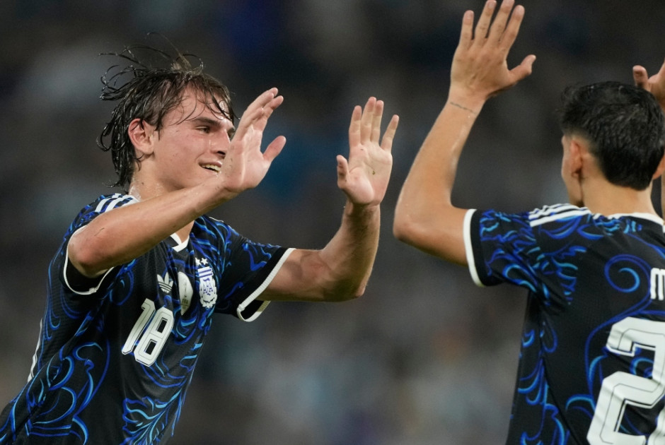 Νίκη χωρίς να πείσει η Αργεντινή