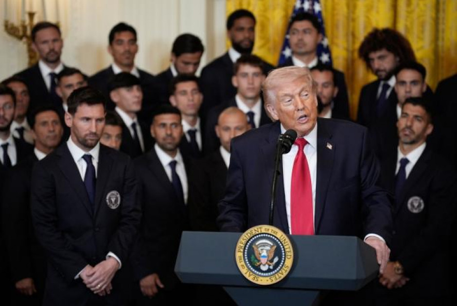 &Kappa;&alpha;&tau;&alpha;&kappa;&rho;&alpha;&upsilon;&gamma;ή &sigma;&tau;&omicron;&nu; &Mu;έ&sigma;&iota; &gamma;&iota;&alpha; &tau;&omicron; &chi;&epsilon;&iota;&rho;&omicron;&kappa;&rho;ό&tau;&eta;&mu;&alpha; &sigma;&tau;&omicron;&nu; &Tau;&rho;&alpha;&mu;&pi; &gamma;&iota;&alpha; &tau;&omicron;&nu; &pi;ό&lambda;&epsilon;&mu;&omicron; &sigma;&tau;&omicron; &Iota;&rho;ά&nu;