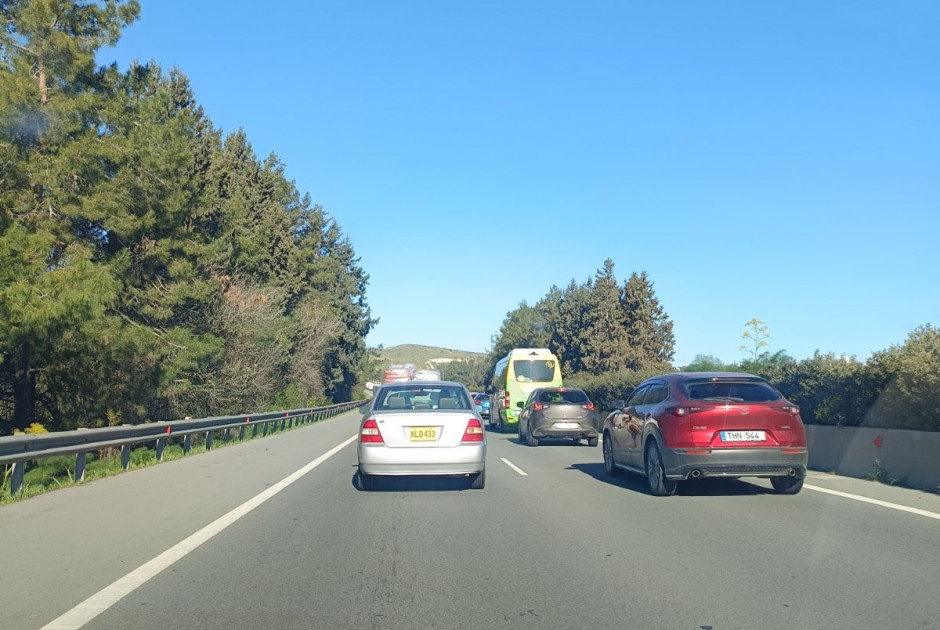 &Alpha;&upsilon;&xi;&eta;&mu;έ&nu;&eta; &tau;&rho;&omicron;&chi;&alpha;ί&alpha; &kappa;ί&nu;&eta;&sigma;&eta; &pi;&alpha;&rho;&alpha;&tau;&eta;&rho;&epsilon;ί&tau;&alpha;&iota; &alpha;&upsilon;&tau;ή &tau;&eta;&nu; ώ&rho;&alpha; &sigma;&tau;&omicron;&nu; &alpha;&upsilon;&tau;&omicron;&kappa;&iota;&nu;&eta;&tau;ό&delta;&rho;&omicron;&mu;&omicron; &Lambda;ά&rho;&nu;&alpha;&kappa;&alpha;&sigmaf;