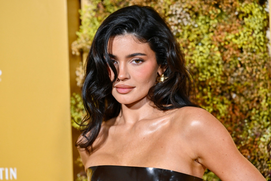 &Pi;&rho;ώ&eta;&nu; &omicron;&iota;&kappa;&iota;&alpha;&kappa;ή &beta;&omicron;&eta;&theta;ό&sigmaf; &mu;&eta;&nu;ύ&epsilon;&iota; &tau;&eta;&nu; &Kappa;ά&iota;&lambda;&iota; &Tau;&zeta;έ&nu;&epsilon;&rho;