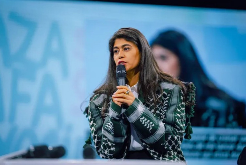 Στο εδώλιο η Ριμά Χασάν για «επιδοκιμασία τρομοκρατίας» - Αντιδράσεις και πολιτική ένταση στη Γαλλία