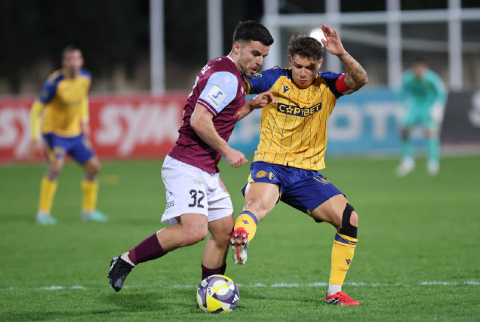 &Alpha;&upsilon;&lambda;&alpha;ί&alpha; &sigma;&tau;&omicron;&nu; &Beta; ό&mu;&iota;&lambda;&omicron; &mu;&epsilon; έ&nu;&alpha; &pi;&alpha;&iota;&chi;&nu;ί&delta;&iota;