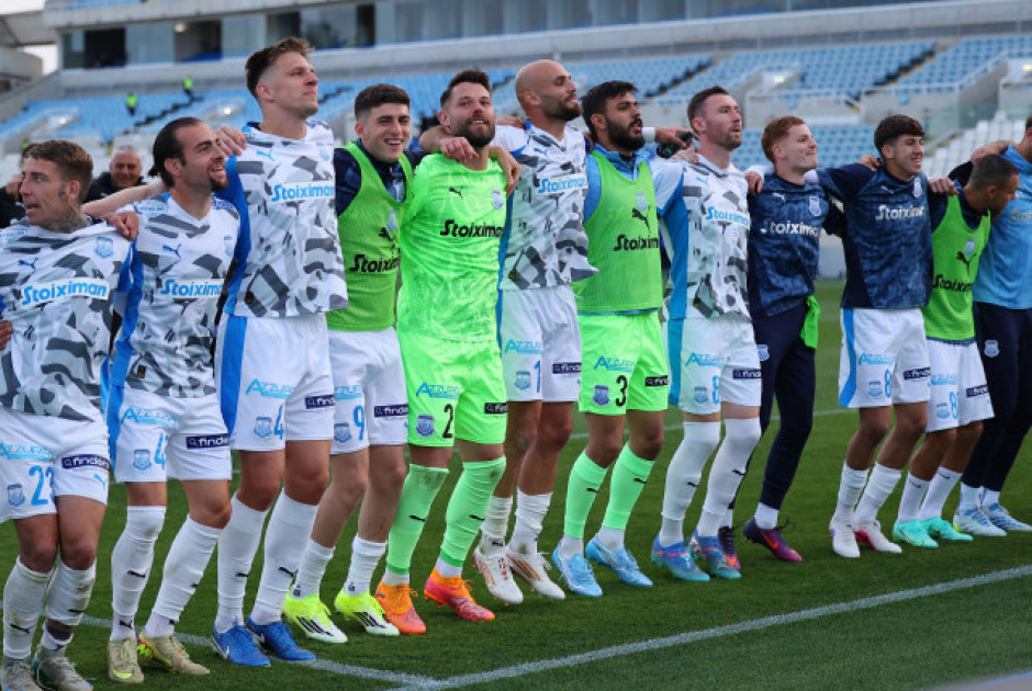 &Alpha;&pi;ό&lambda;&lambda;&omega;&nu;: &Eta; &epsilon;&pi;ό&mu;&epsilon;&nu;&eta; &mu;έ&rho;&alpha; &tau;&eta;&sigmaf; &mu;&epsilon;&gamma;ά&lambda;&eta;&sigmaf; &nu;ί&kappa;&eta;&sigmaf; &epsilon;&pi;ί &tau;&omicron;&upsilon; &Alpha;&Pi;&Omicron;&Epsilon;&Lambda; (&delta;&eta;&lambda;ώ&sigma;&epsilon;&iota;&sigmaf;)