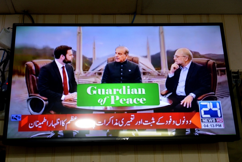 LIVE/ Ιστορικό... ναυάγιο στις συνομιλίες ΗΠΑ - Ιράν - Πίσω στην Ουάσιγκτον ο Βανς