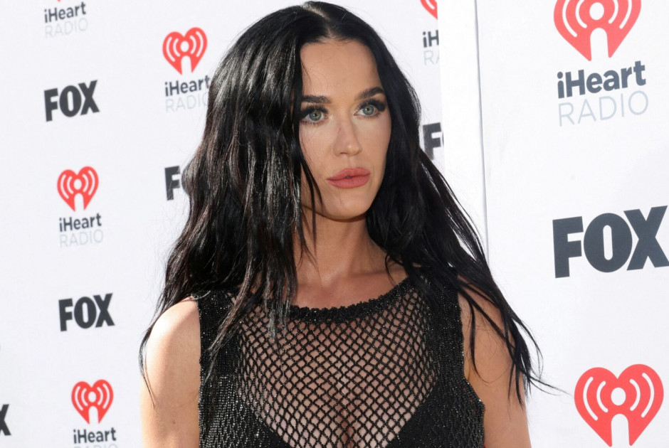 &Kappa;έ&iota;&tau;&iota; &Pi;έ&rho;&iota;: &Pi;έ&tau;&alpha;&xi;&epsilon; &tau;&eta;&nu; &pi;&iota;&sigma;&tau;&omega;&tau;&iota;&kappa;ή &tau;&eta;&sigmaf; &kappa;ά&rho;&tau;&alpha; &sigma;&tau;&eta; &Phi;&omicron;&nu;&tau;ά&nu;&alpha; &Nu;&tau;&iota; &Tau;&rho;έ&beta;&iota; &gamma;&iota;&alpha;&tau;ί &delta;&epsilon;&nu; &epsilon;ί&chi;&epsilon; &kappa;έ&rho;&mu;&alpha;&tau;&alpha;