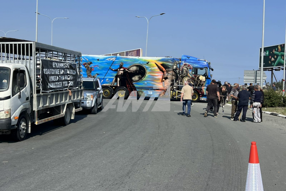 Δεν κάνουν βήμα πίσω οι κτηνοτρόφοι: Δεν φεύγουν από τη Ριζοελιά (ΒΙΝΤΕΟ&ΦΩΤΟΣ)