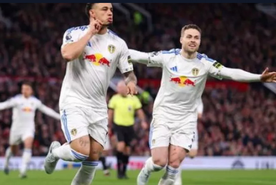 &Eta; &Lambda;&iota;&nu;&tau;&sigmaf; &pi;ή&rho;&epsilon; &gamma;&iota;&alpha; &pi;&rho;ώ&tau;&eta; &phi;&omicron;&rho;ά &delta;&iota;&pi;&lambda;ό &sigma;&tau;&omicron; Old Trafford &mu;&epsilon;&tau;ά &alpha;&pi;ό 45 &chi;&rho;ό&nu;&iota;&alpha;!