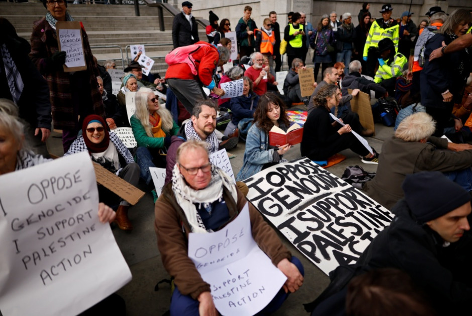 Λονδίνο: 523 συλλήψεις για την Palestine Action – Ανάμεσά τους μέλος των Massive Attack