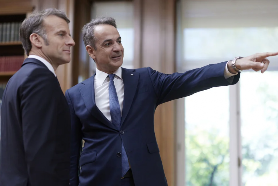 &Mu;&eta;&tau;&sigma;&omicron;&tau;ά&kappa;&eta;&sigmaf;-&Mu;&alpha;&kappa;&rho;ό&nu;: Y&pi;έ&gamma;&rho;&alpha;&psi;&alpha;&nu; &sigma;&epsilon;&iota;&rho;ά &sigma;&upsilon;&mu;&phi;&omega;&nu;&iota;ώ&nu;