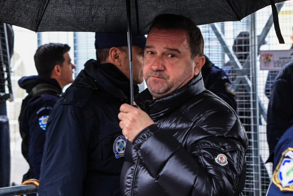 &Pi;&lambda;&alpha;&kappa;&iota;ά&sigmaf; &gamma;&iota;&alpha; &Kappa;&alpha;&rho;&upsilon;&sigma;&tau;&iota;&alpha;&nu;&omicron;ύ: &Delta;&epsilon;&nu; έ&chi;&epsilon;&iota; &epsilon;&pi;&alpha;&phi;έ&sigmaf; &mu;&alpha;&zeta;ί &tau;&eta;&nu; -&Tau;&eta;&nu; &theta;&epsilon;&omega;&rho;&epsilon;ί &pi;&omicron;&lambda;&iota;&tau;&iota;&kappa;ό &pi;&rho;ό&sigma;&omega;&pi;&omicron;