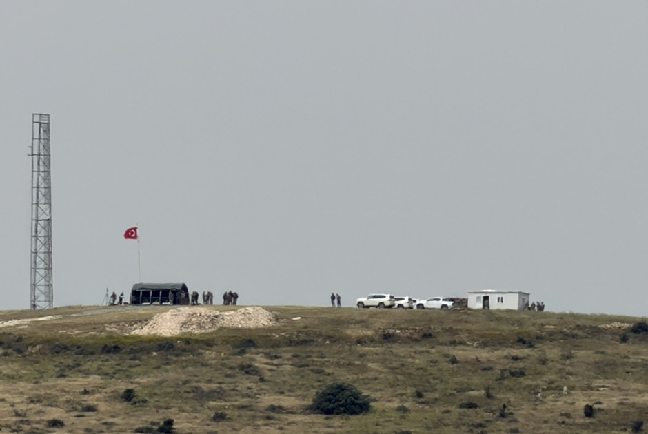 Ως «ελληνοκυπριακή προβοκάτσια» παρουσιάζουν στον τ/κ τύπο τα επεισόδια στη νεκρή ζώνη