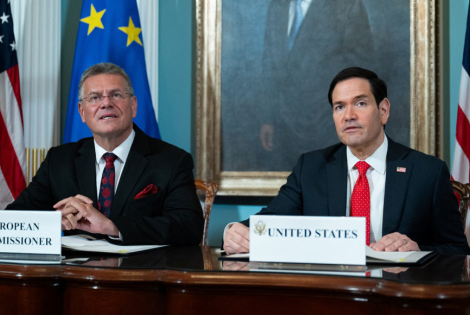 &Epsilon;&Epsilon; &kappa;&alpha;&iota; &Eta;&Pi;&Alpha; &upsilon;&pi;&omicron;&gamma;&rho;ά&phi;&omicron;&upsilon;&nu; &sigma;&upsilon;&mu;&phi;&omega;&nu;ί&alpha; &gamma;&iota;&alpha; &sigma;&tau;&rho;&alpha;&tau;&eta;&gamma;&iota;&kappa;ή &sigma;&upsilon;&nu;&epsilon;&rho;&gamma;&alpha;&sigma;ί&alpha; &sigma;&tau;&alpha; &kappa;&rho;ί&sigma;&iota;&mu;&alpha; &omicron;&rho;&upsilon;&kappa;&tau;ά &kappa;&alpha;&iota; &tau;&iota;&sigmaf; &alpha;&lambda;&upsilon;&sigma;ί&delta;&epsilon;&sigmaf; &epsilon;&phi;&omicron;&delta;&iota;&alpha;&sigma;