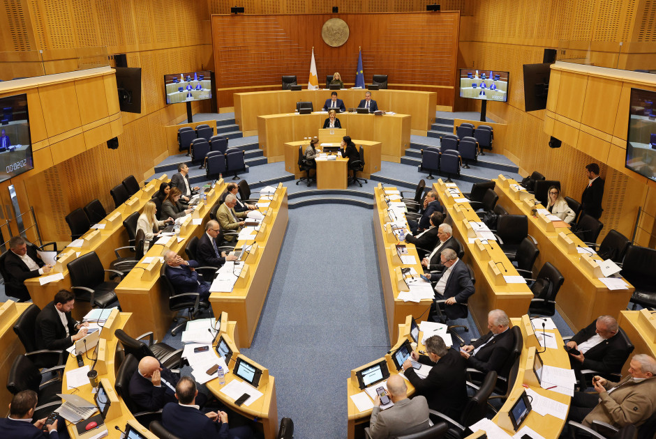 Τι περιλαμβάνει το εκτεταμένο πακέτο για δάνεια και εκποιήσεις που ενέκρινε η Βουλή