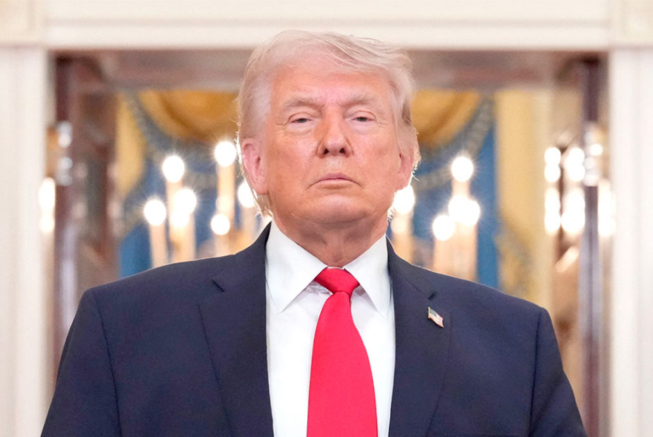 &Tau;&rho;&alpha;&mu;&pi;: &Delta;&epsilon;&nu; &epsilon;&xi;&epsilon;&tau;ά&zeta;&epsilon;&iota; &tau;&omicron; &epsilon;&nu;&delta;&epsilon;&chi;ό&mu;&epsilon;&nu;&omicron; &pi;&alpha;&rho;ά&tau;&alpha;&sigma;&eta;&sigmaf; &tau;&eta;&sigmaf; &epsilon;&kappa;&epsilon;&chi;&epsilon;&iota;&rho;ί&alpha;&sigmaf; &mu;&epsilon; &tau;&omicron; &Iota;&rho;ά&nu;