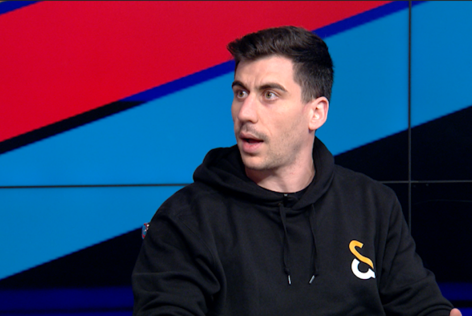 &Phi;&epsilon;&iota;&delta;ί&alpha;&sigmaf; &Pi;&alpha;&nu;&alpha;&gamma;&iota;ώ&tau;&omicron;&upsilon; &sigma;&tau;&eta;&nu; &pi;&rho;&omicron;&epsilon;&kappa;&lambda;&omicron;&gamma;&iota;&kappa;ή &epsilon;&kappa;&pi;&omicron;&mu;&pi;ή &tau;&omicron;&upsilon; &Alpha;&Nu;&Tau;1: &laquo;&Omicron; &Tau;&omicron;&rho;&nu;&alpha;&rho;ί&tau;&eta;&sigmaf; &rho;ί&chi;&nu;&epsilon;&iota; &pi;έ&tau;&rho;&epsilon;&sigmaf; &kappa;&alpha;&iota; &gamma;&rho;ά&phi;&epsilon;&iota; &gamma;&kappa;&rho;ά&phi;&iota;&tau;