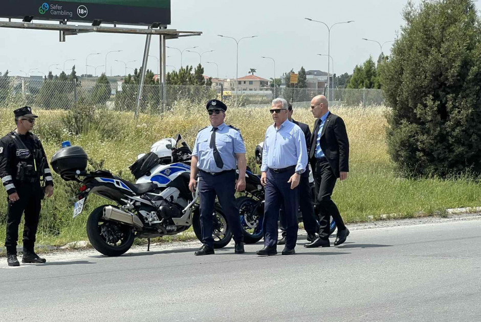 &Kappa;&tau;&eta;&nu;&omicron;&tau;&rho;ό&phi;&omicron;&sigmaf; &sigma;&epsilon; &Phi;&upsilon;&tau;&iota;&rho;ή: &laquo;&Alpha;&delta;&upsilon;&nu;&alpha;&tau;ώ &nu;&alpha; &mu;&epsilon;&gamma;&alpha;&lambda;ώ&sigma;&omega; &tau;&omicron; &pi;&alpha;&iota;&delta;ί &mu;&omicron;&upsilon;, &sigma;&tau;&omicron; &pi;&alpha;&rho;&alpha;&delta;ί&delta;&omega; &nu;&alpha; &tau;&omicron; &mu;&epsilon;&gamma;&alpha;&lambda;ώ&sigma;&epsilon;&iota;&sigmaf; &epsilon;&sigma;ύ&raquo;