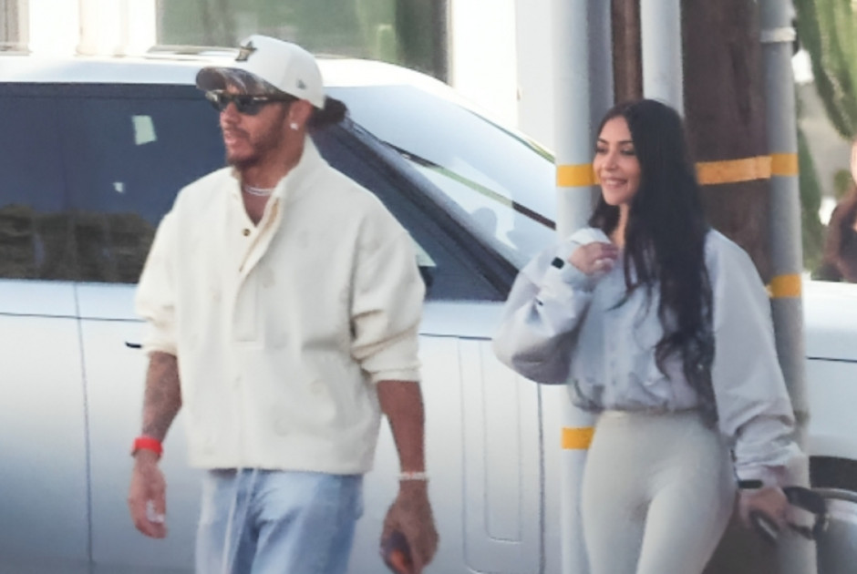 &Nu;έ&alpha; &kappa;&omicron;&iota;&nu;ή &epsilon;&mu;&phi;ά&nu;&iota;&sigma;&eta; &gamma;&iota;&alpha; &Lambda;&iota;&omicron;ύ&iota;&sigmaf; &Chi;ά&mu;&iota;&lambda;&tau;&omicron;&nu; &kappa;&alpha;&iota; &Kappa;&iota;&mu; &Kappa;&alpha;&rho;&nu;&tau;ά&sigma;&iota;&alpha;&nu; &mu;&epsilon;&tau;ά &tau;&omicron; Coachella