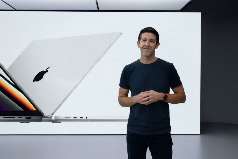 &Tau;&zeta;&omicron;&nu; &Tau;έ&rho;&nu;&omicron;&upsilon;&sigmaf; &sigma;&tau;&omicron; &tau;&iota;&mu;ό&nu;&iota; &tau;&eta;&sigmaf; Apple: &Pi;&omicron;&iota;&omicron;&sigmaf; &epsilon;ί&nu;&alpha;&iota; &omicron; &laquo;hardware expert&raquo; &pi;&omicron;&upsilon; &kappa;&alpha;&lambda;&epsilon;ί&tau;&alpha;&iota; &nu;&alpha; &phi;έ&rho;&epsilon;&iota; &tau;&eta;&nu; &epsilon;&pi;ό&mu;&epsilon;&nu;&eta;