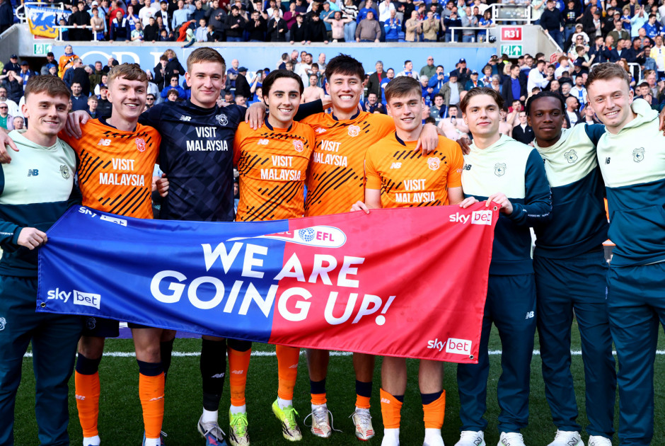 Ονειρικές στιγμές: Άνοδος για την Κάρντιφ με γκολ σε άλλο γήπεδο από τερματοφύλακα στις καθυστερήσεις (ΒΙΝΤΕΟ)