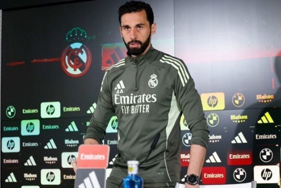 &Tau;&omicron;... &iota;&delta;&iota;&alpha;ί&tau;&epsilon;&rho;&omicron; &rho;&epsilon;&kappa;ό&rho; &tau;&omicron;&upsilon; &Alpha;&rho;&mu;&pi;&epsilon;&lambda;ό&alpha;