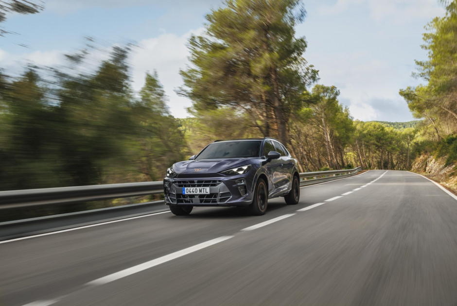 &Eta; Unicars &pi;&rho;&omicron;&sigma;&phi;έ&rho;&epsilon;&iota; &sigma;&epsilon; &pi;&rho;&omicron;&nu;&omicron;&mu;&iota;&alpha;&kappa;ή &tau;&iota;&mu;ή &tau;&omicron; SUV Cupra Terramar