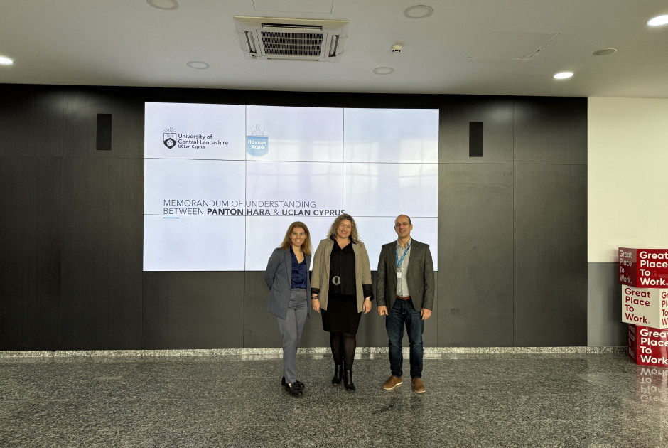 &Tau;&omicron; &Pi;&alpha;&nu;&epsilon;&pi;&iota;&sigma;&tau;ή&mu;&iota;&omicron; UCLan Cyprus &kappa;&alpha;&iota; &eta; &Pi;&Alpha;&Nu;&Tau;&Omega;&Nu; &Chi;&Alpha;&Rho;&Alpha; &upsilon;&pi;&omicron;&gamma;&rho;ά&phi;&omicron;&upsilon;&nu; &Mu;&nu;&eta;&mu;ό&nu;&iota;&omicron; &Sigma;&upsilon;&nu;&epsilon;&rho;&gamma;&alpha;&sigma;ί&alpha;&sigmaf;