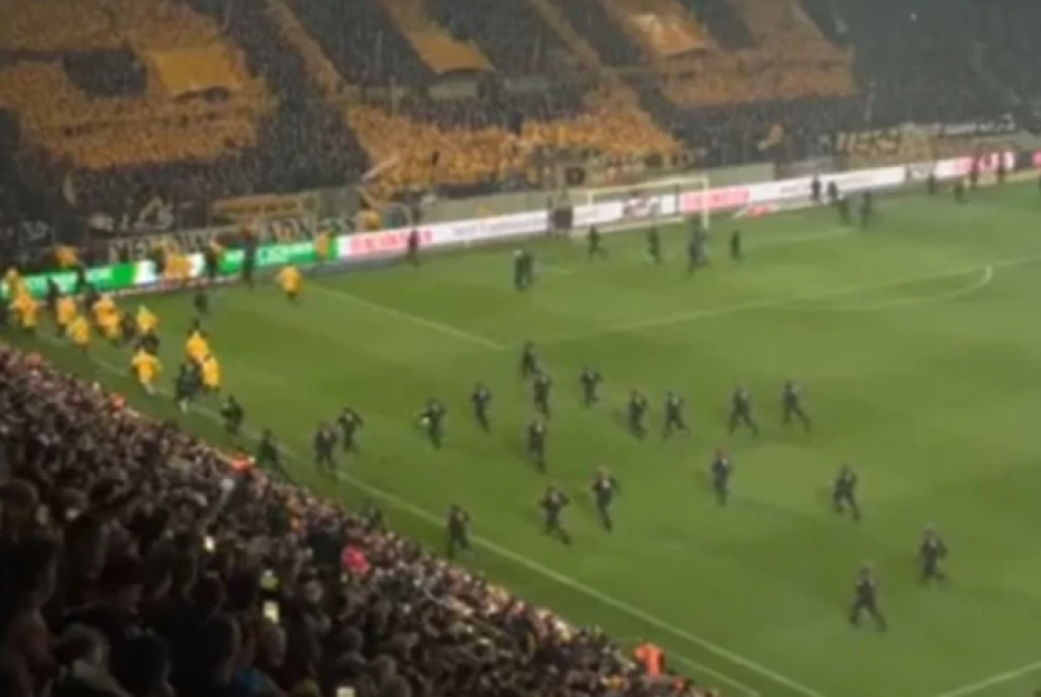 &Chi;ά&omicron;&sigmaf;: &Nu;&tau;&omicron;&upsilon; &omicron;&pi;&alpha;&delta;ώ&nu; &kappa;&alpha;&iota; &delta;&iota;&alpha;&kappa;&omicron;&pi;ή &sigma;&epsilon; &alpha;&gamma;ώ&nu;&alpha; &sigma;&tau;&eta; &Gamma;&epsilon;&rho;&mu;&alpha;&nu;ί&alpha; (&Beta;&Iota;&Nu;&Tau;&Epsilon;&Omicron;)