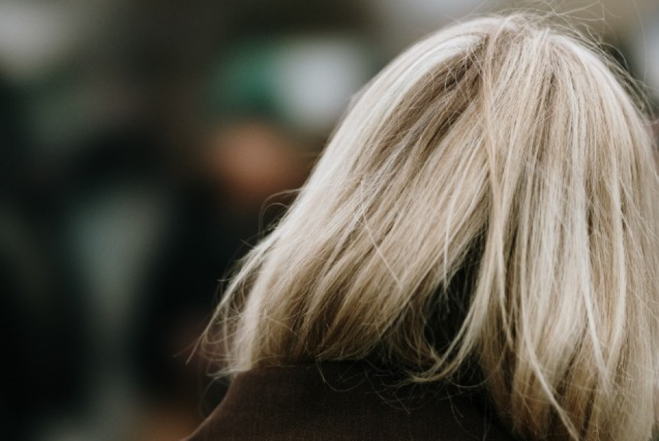 &Delta;&epsilon;ί&tau;&epsilon; &gamma;&iota;&alpha;&tau;ί &eta;&lambda;&epsilon;&kappa;&tau;&rho;ί&zeta;&omicron;&nu;&tau;&alpha;&iota; &tau;&alpha; &mu;&alpha;&lambda;&lambda;&iota;ά &mu;&alpha;&sigmaf;