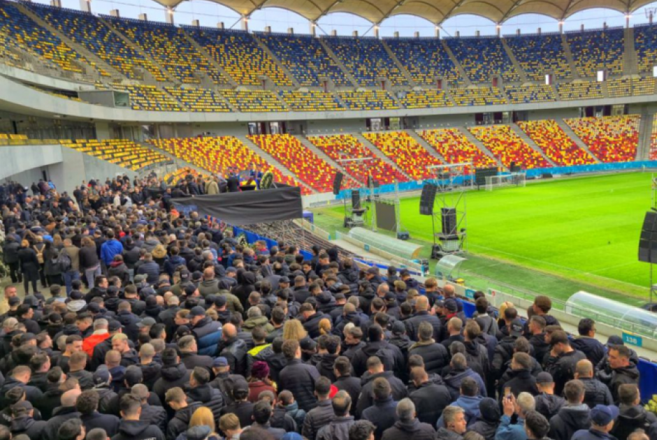 &Delta;&epsilon;&nu; έ&phi;&upsilon;&gamma;&epsilon; &lambda;&epsilon;&pi;&tau;ό: &Gamma;&iota;&alpha; &delta;&epsilon;ύ&tau;&epsilon;&rho;&eta; &eta;&mu;έ&rho;&alpha;, &sigma;&tau;&omicron; ύ&sigma;&tau;&alpha;&tau;&omicron; &chi;&alpha;ί&rho;&epsilon; &tau;&omicron;&upsilon; &Mu;&iota;&rho;&tau;&sigma;έ&alpha; &omicron; &Rho;&alpha;&zeta;&beta;ά&nu; - &Chi;&iota;&lambda;&iota;ά&delta;&epsilon;&sigmaf; &kappa;ό&sigma;&mu;&omicron;&sigmaf; &beta;&rho;έ&theta;&eta;&kappa;&epsilon;