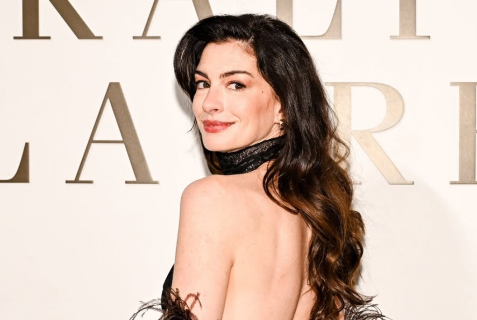 &Eta; &Alpha;&nu; &Chi;ά&theta;&alpha;&gamma;&omicron;&upsilon;&epsilon;ϊ &laquo;&pi;&iota;&omicron; ό&mu;&omicron;&rho;&phi;&eta; &gamma;&upsilon;&nu;&alpha;ί&kappa;&alpha; &sigma;&tau;&omicron;&nu; &kappa;ό&sigma;&mu;&omicron;&raquo; &gamma;&iota;&alpha; &tau;&omicron; 2026