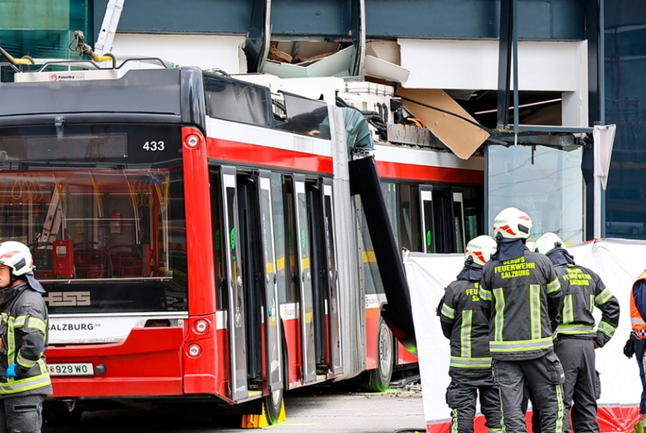 Αυστρία: Τρόλεϊ μπούκαρε σε σούπερ μάρκετ - Tουλάχιστον ένας νεκρός και επτά τραυματίες