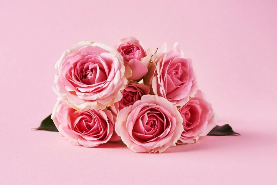 Ποιοι γιορτάζουν σήμερα 24 Απριλίου