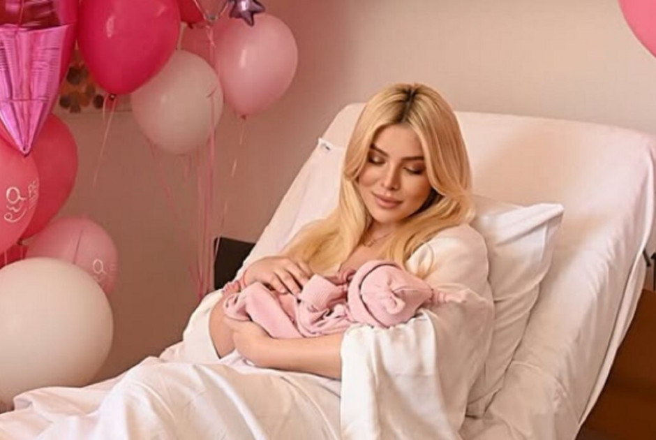 Κατερίνα Καινούργιου: Οι πρώτες φωτογραφίες με την κόρη της