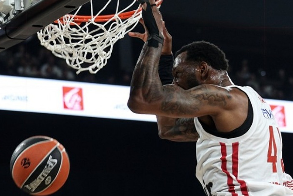 Πρώτος ο Ολυμπιακός!