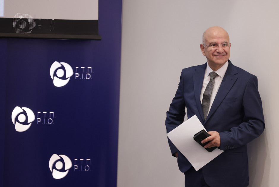 Έ&phi;&omicron;&rho;&omicron;&sigmaf; &Epsilon;&kappa;&lambda;&omicron;&gamma;ώ&nu;: &Pi;&omicron;&lambda;&lambda;έ&sigmaf; &epsilon;&nu;&sigma;&tau;ά&sigma;&epsilon;&iota;&sigmaf; &gamma;&iota;&alpha; &upsilon;&pi;&omicron;&psi;&eta;&phi;ί&omicron;&upsilon;&sigmaf;