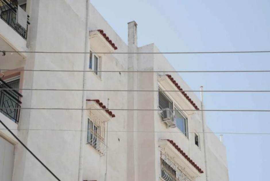 «Μαμά και μπαμπά αυτός ο κόσμος δεν είναι πια για μένα» - Συγκλονίζει το σημείωμα της 17χρονης που έπεσε στο κενό